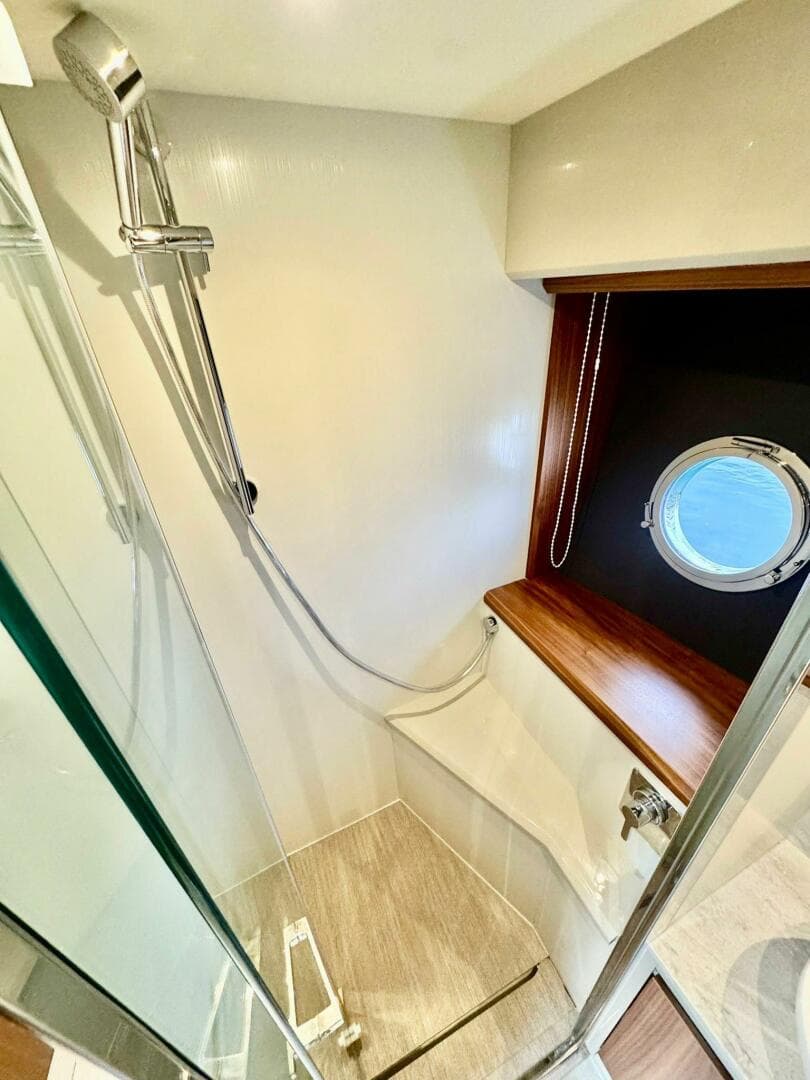 2016 Absolute 45 Sport Yacht — photo 76