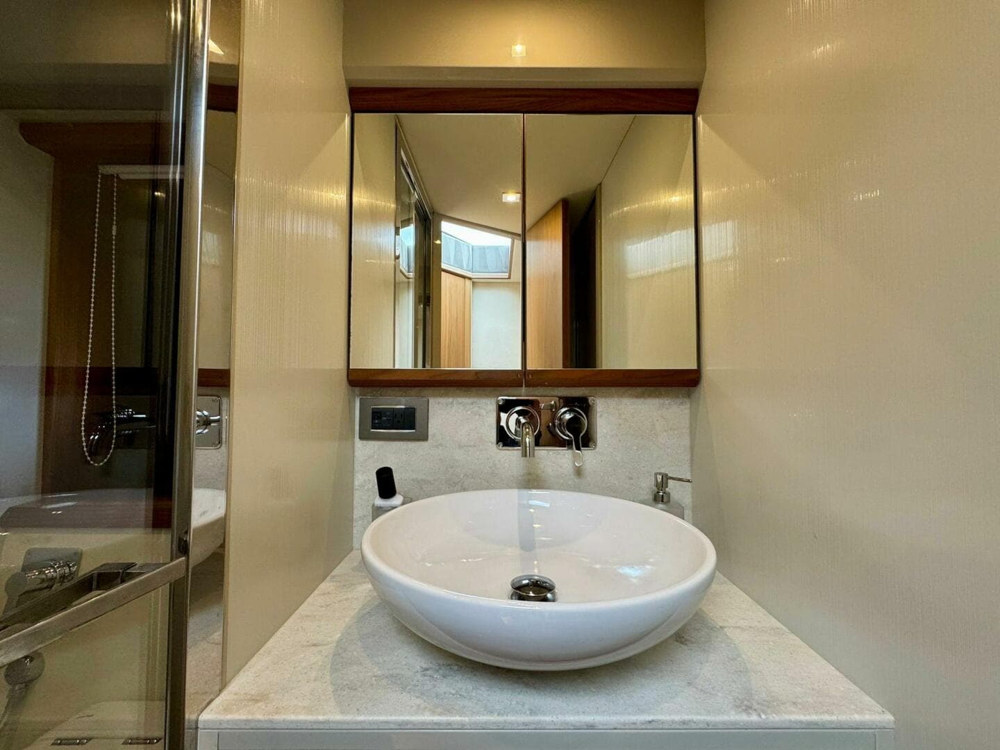 2016 Absolute 45 Sport Yacht — photo 69