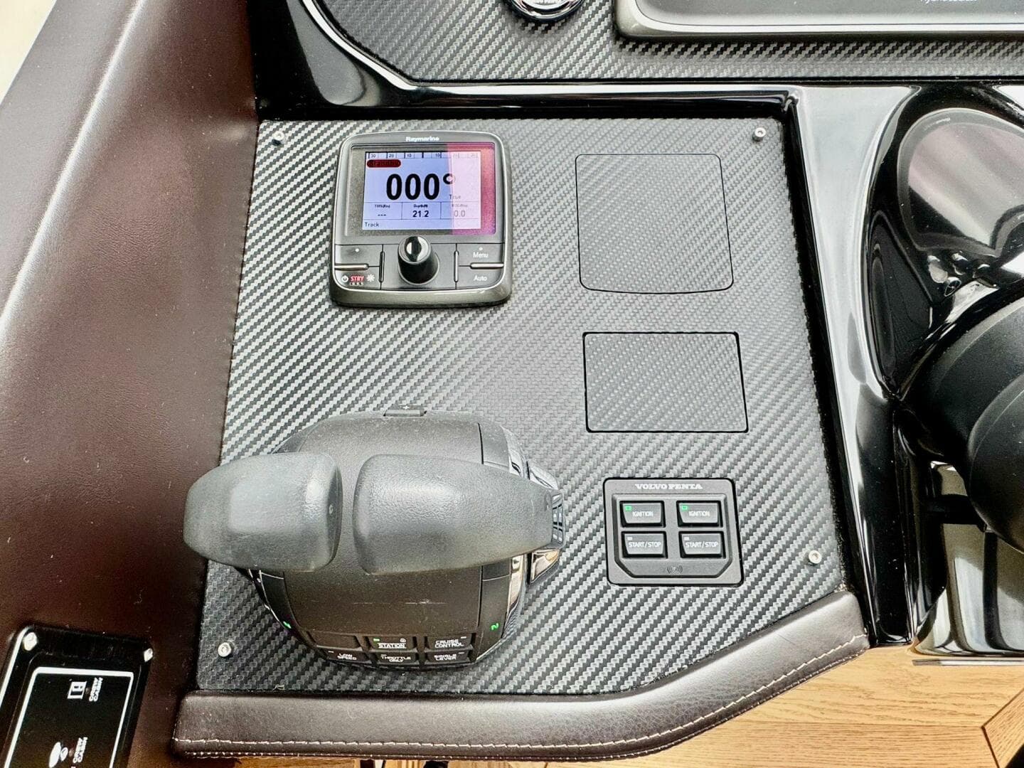 2016 Absolute 45 Sport Yacht — photo 59