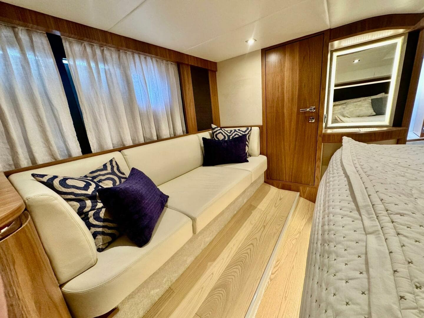 2016 Absolute 45 Sport Yacht — photo 81