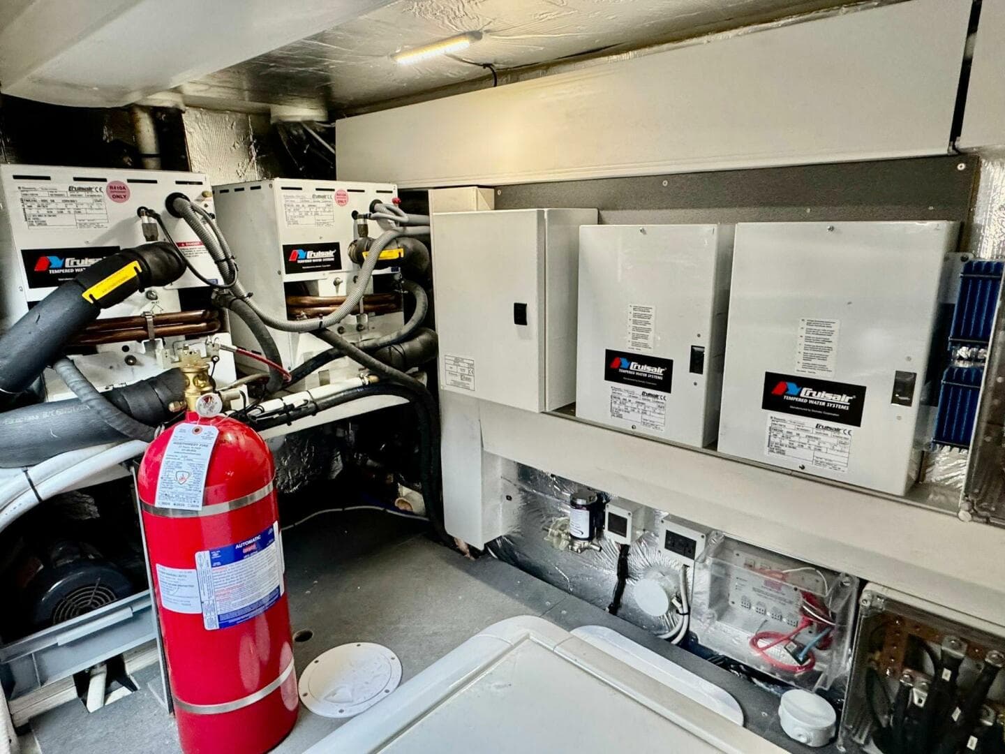 2016 Absolute 45 Sport Yacht — photo 100