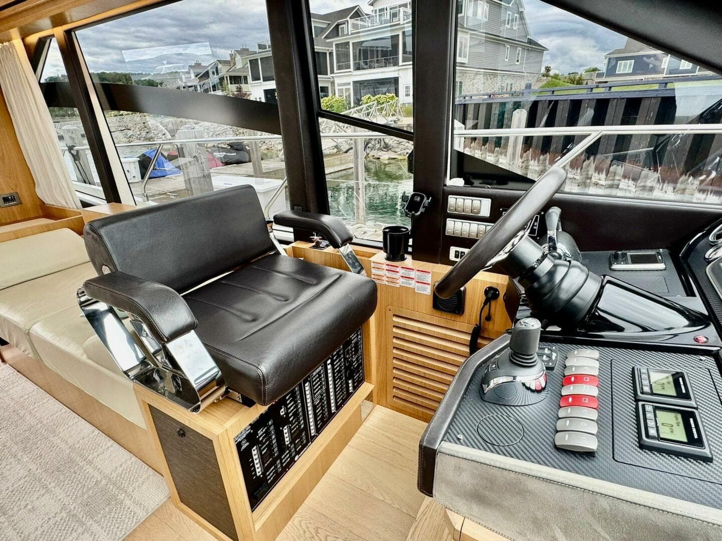 2016 Absolute 45 Sport Yacht — photo 52