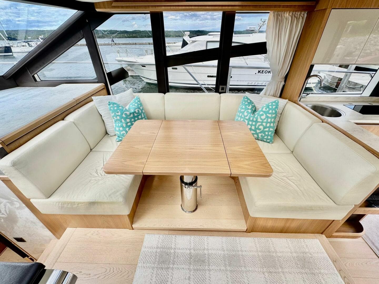 2016 Absolute 45 Sport Yacht — photo 45