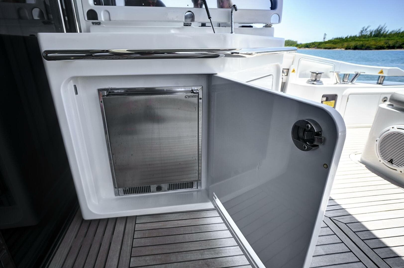 2021 Fairline Squadron 68 — photo 18