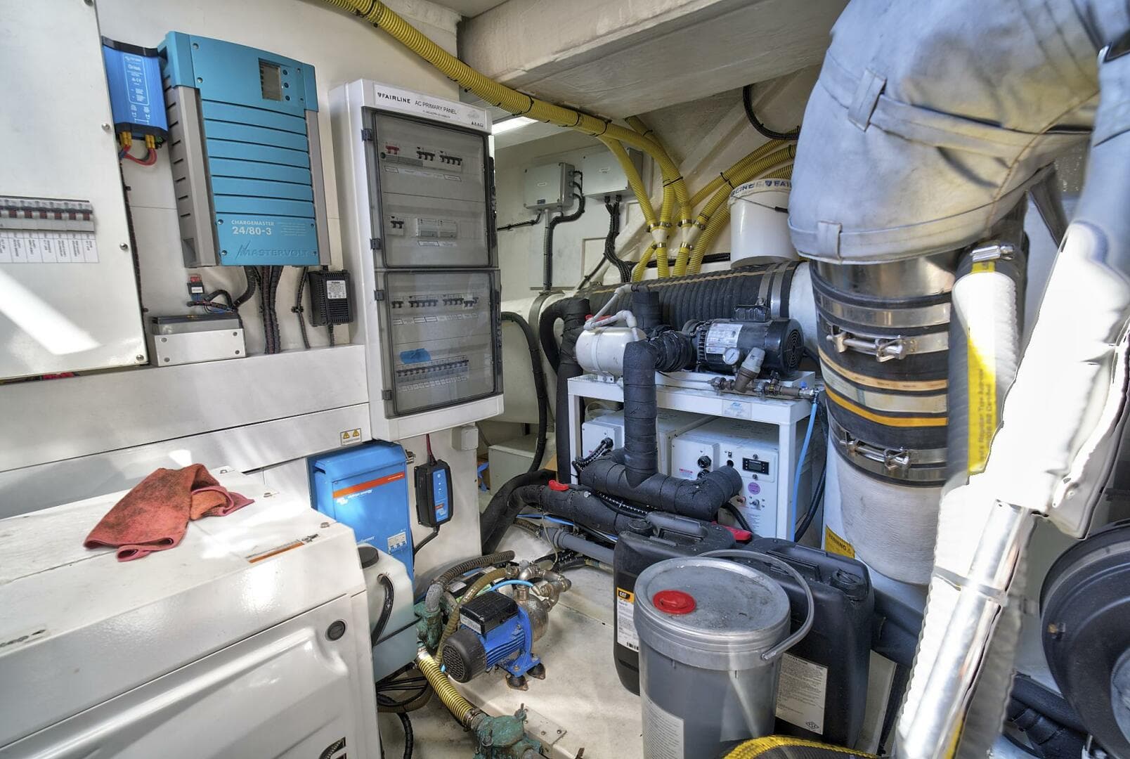 2021 Fairline Squadron 68 — photo 53