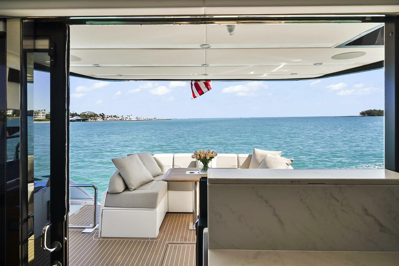 2021 Fairline Squadron 68 — photo 19