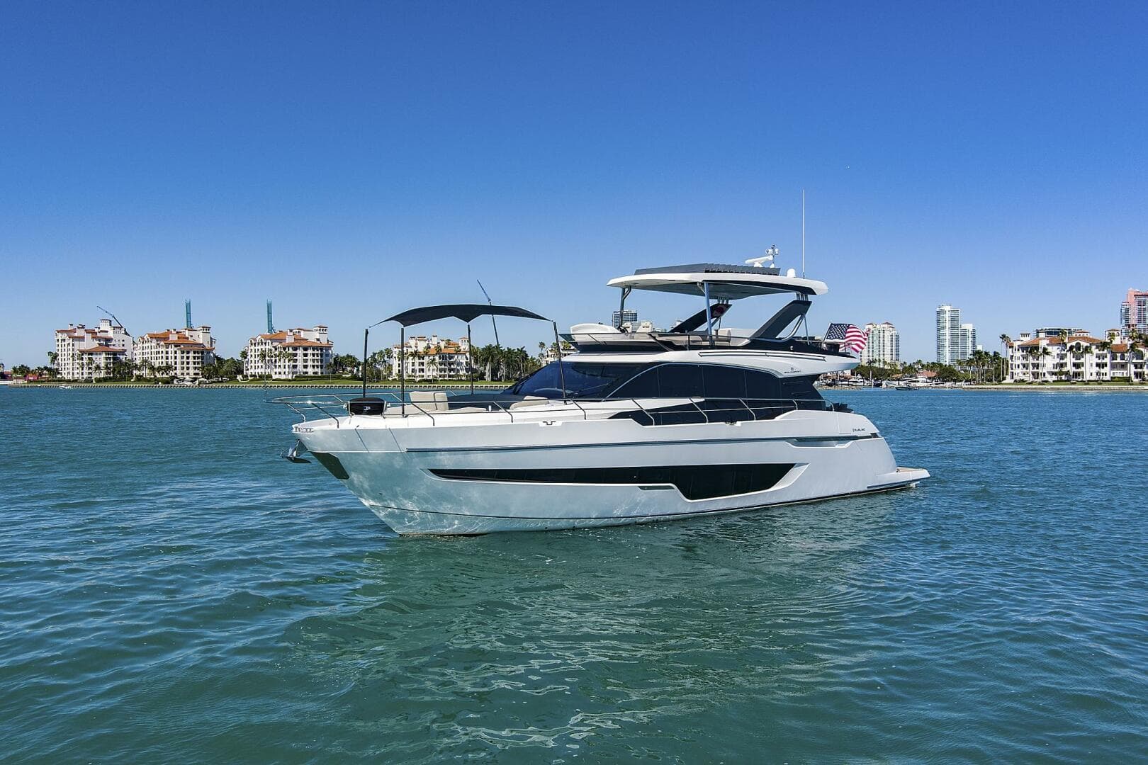 2021 Fairline Squadron 68 — photo 1