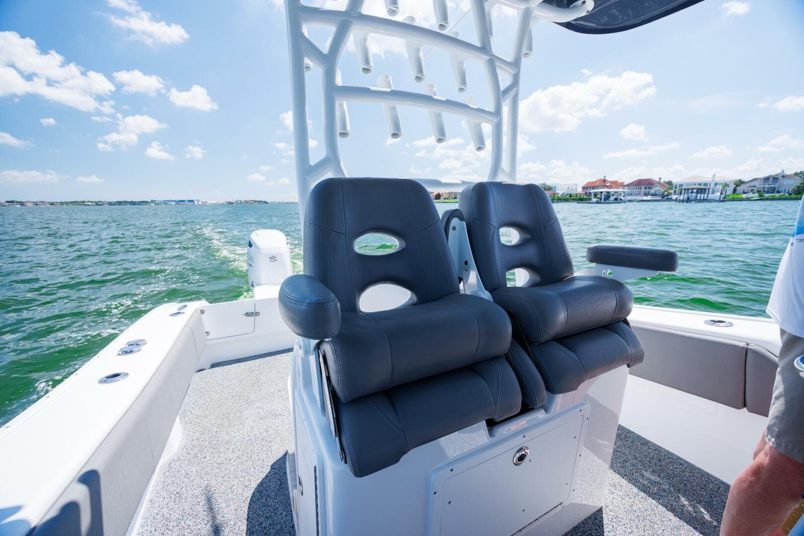 2022 Cape Horn 31 T — photo 10