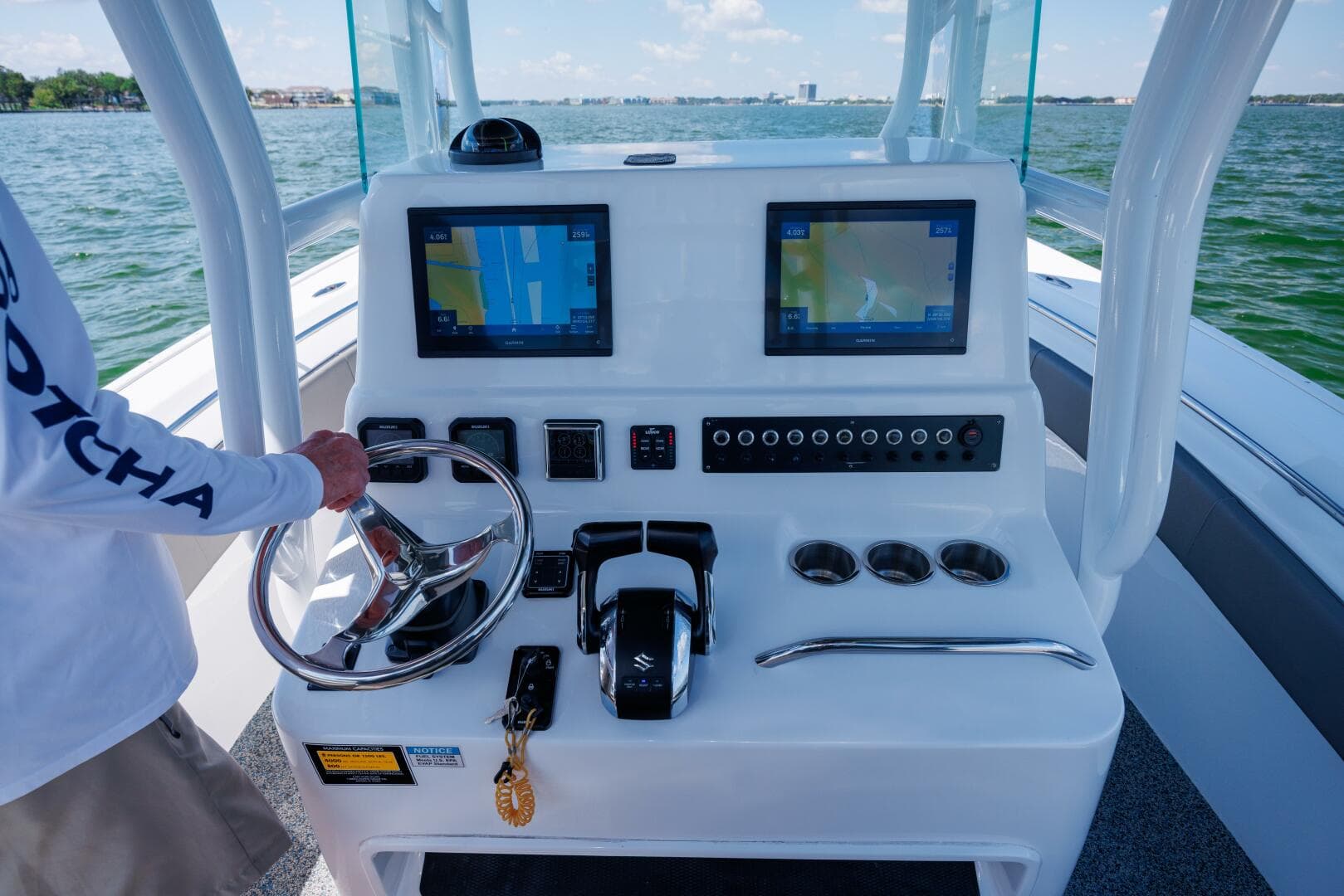 2022 Cape Horn 31 T — photo 2