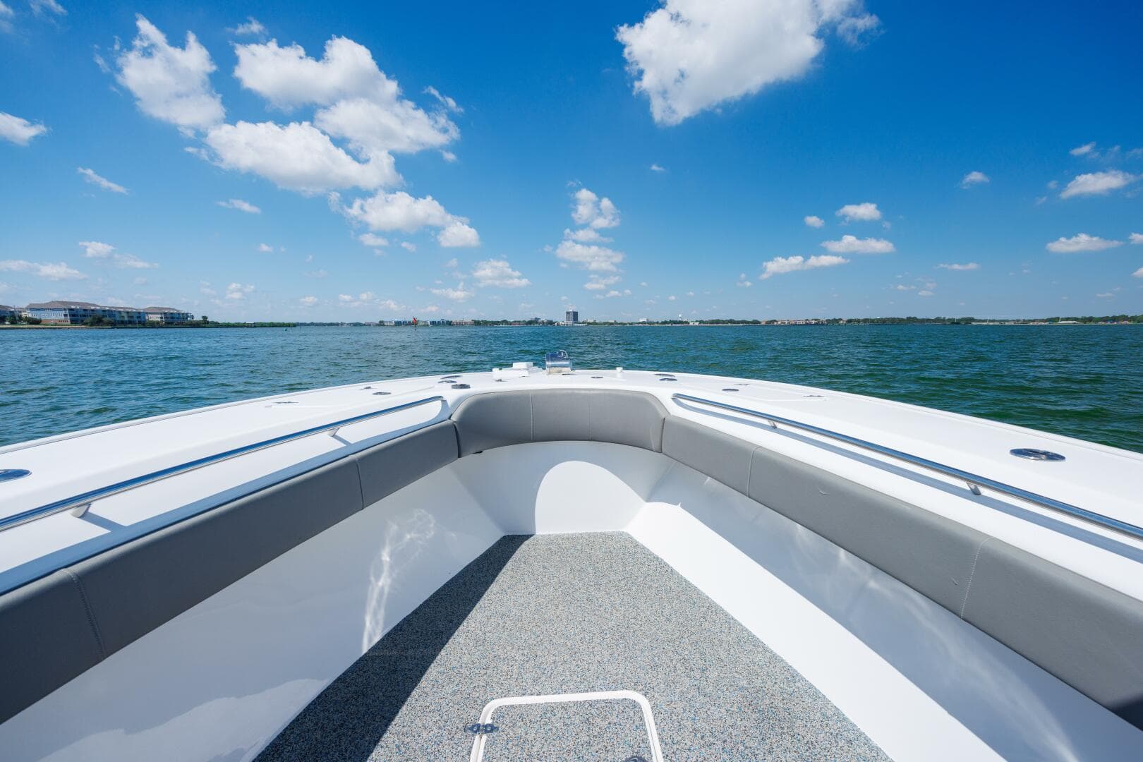 2022 Cape Horn 31 T — photo 15