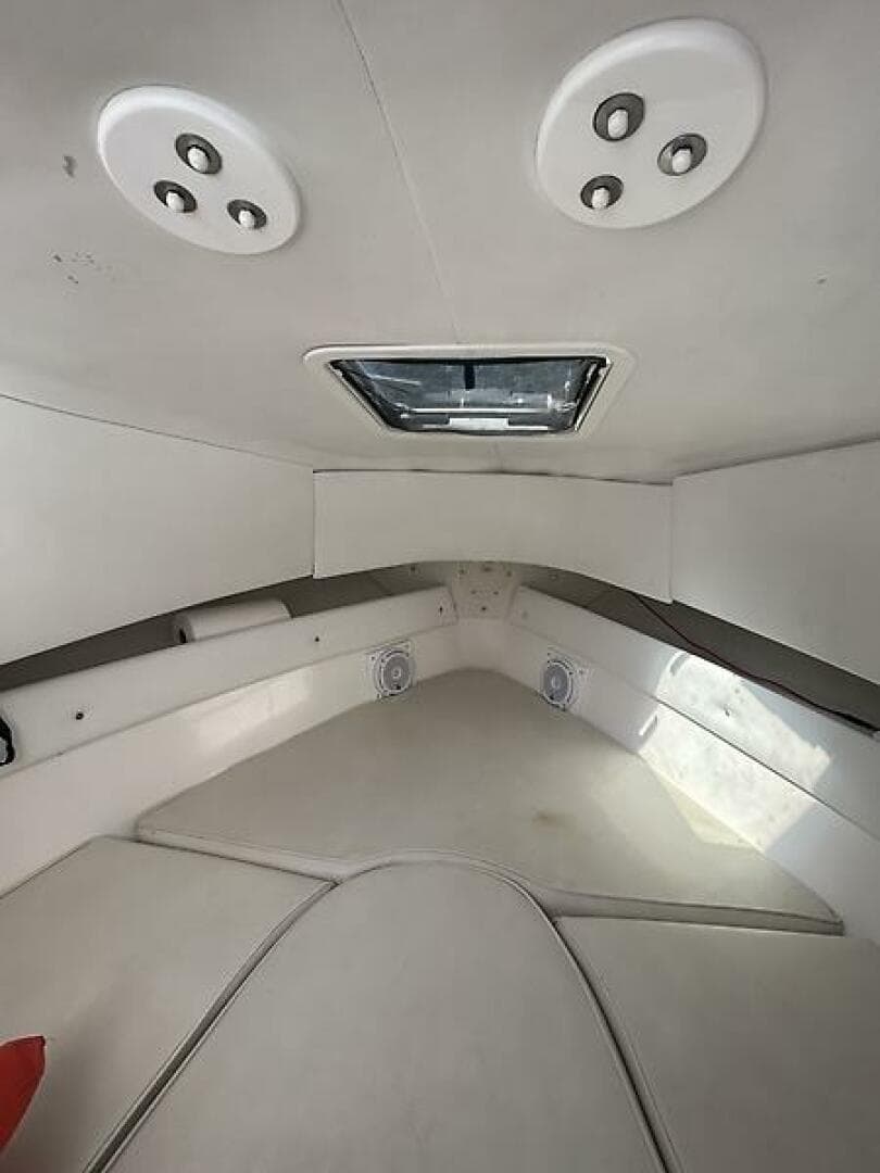 1999 Cobia 240 WA — photo 10
