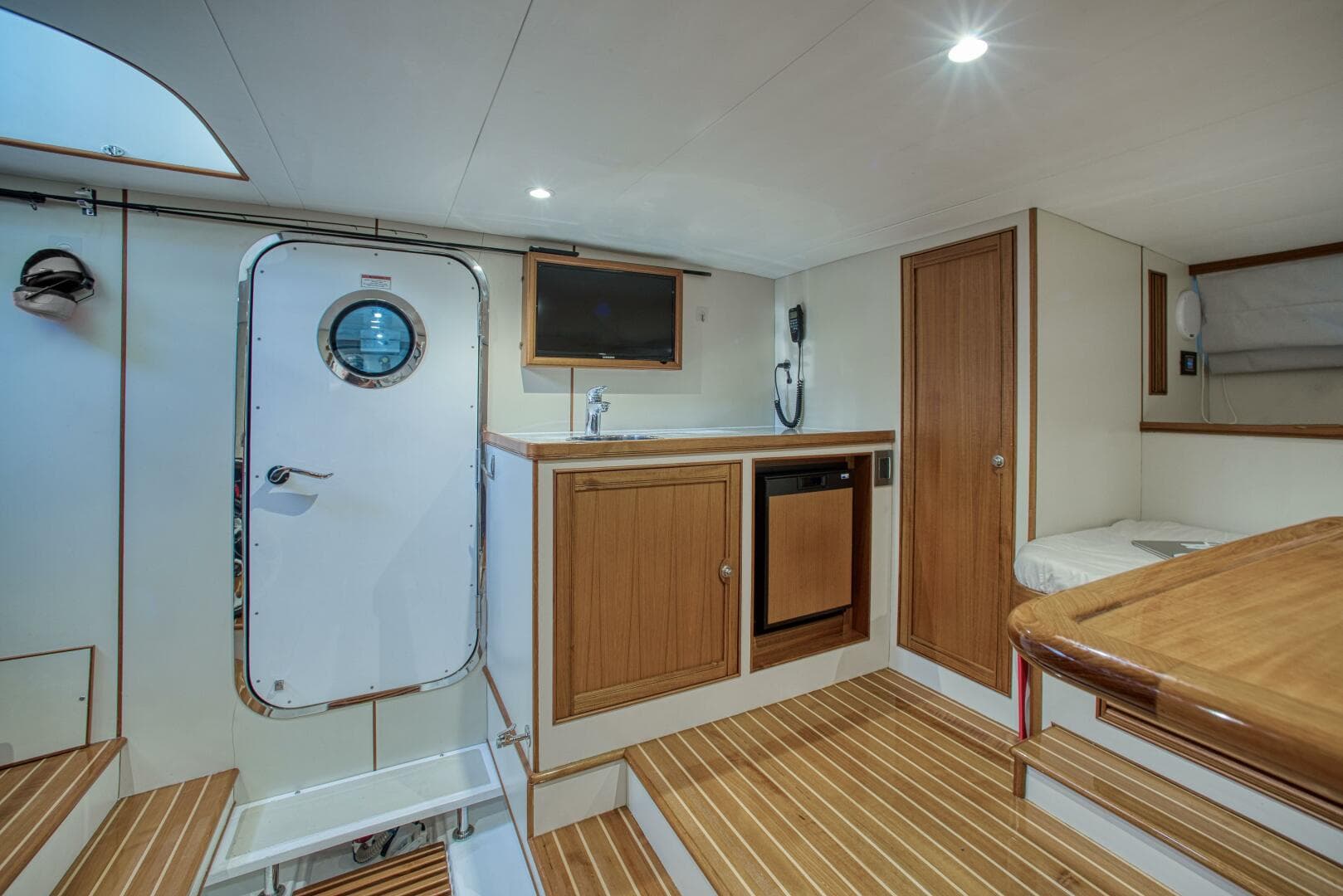 2018 Marlow Explorer 75E-Cb — photo 40