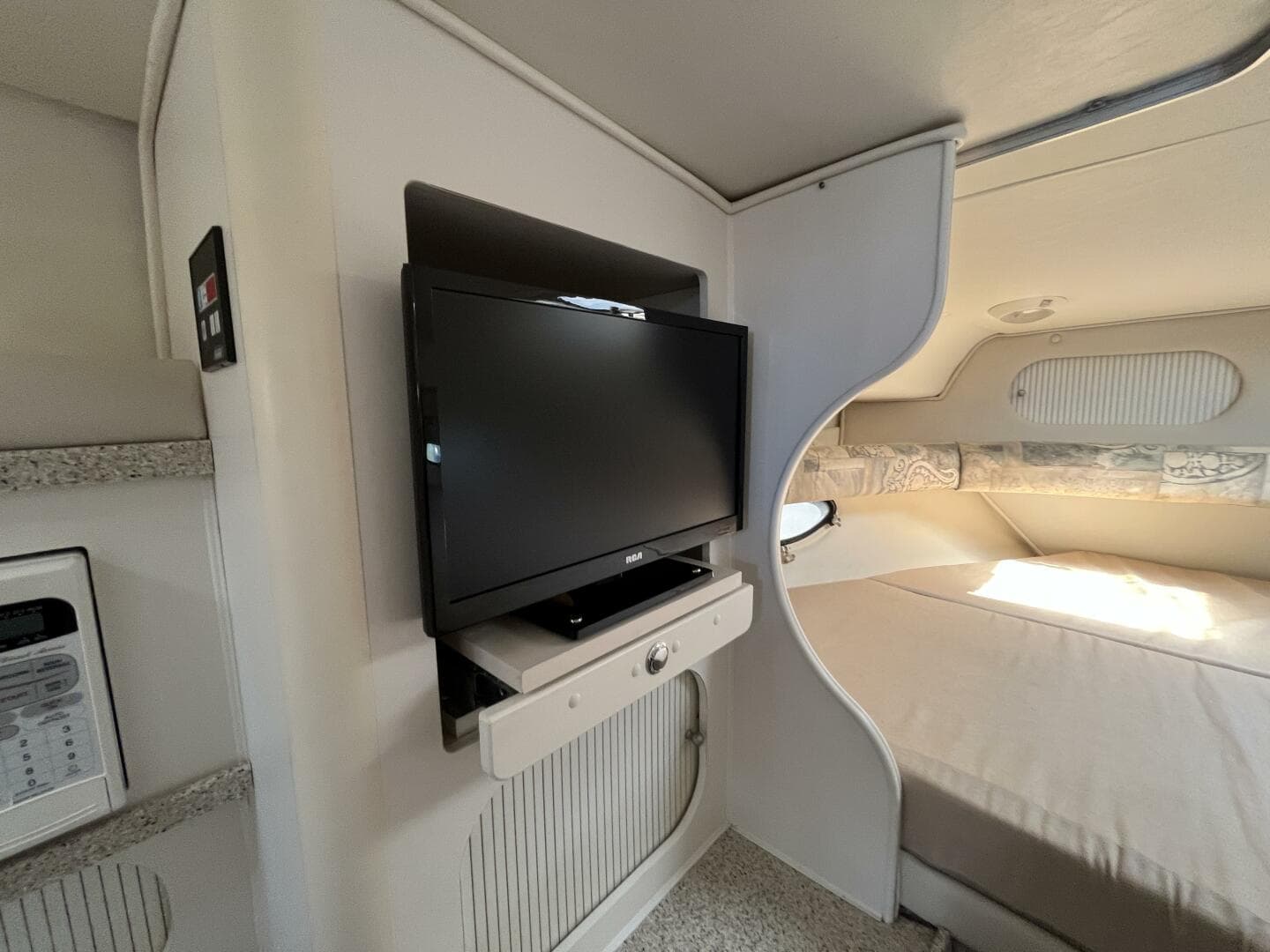 2000 Rinker Fiesta Vee 340 — photo 38