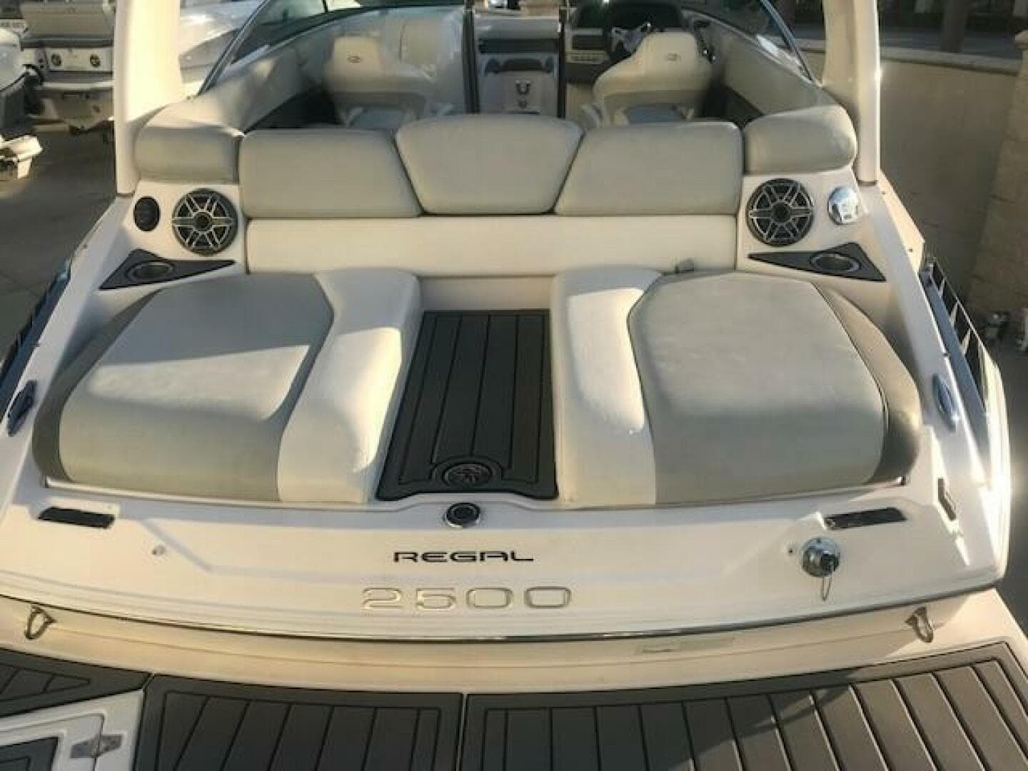 2012 Regal 2500 — photo 14