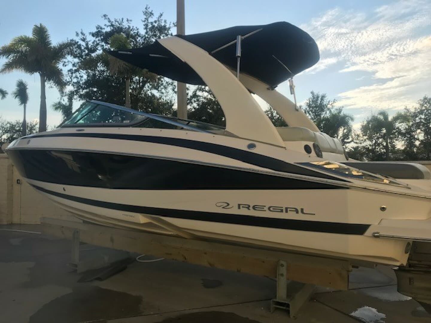 2012 Regal 2500 — photo 4