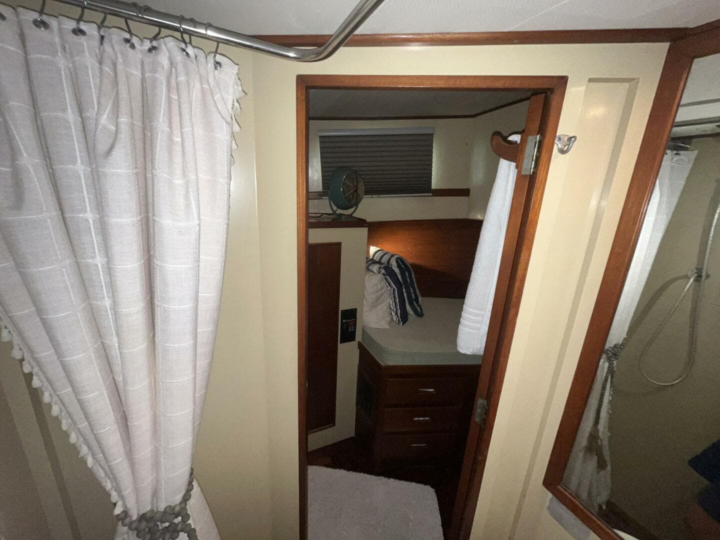 1979 Grand Banks 42 Classic — photo 77