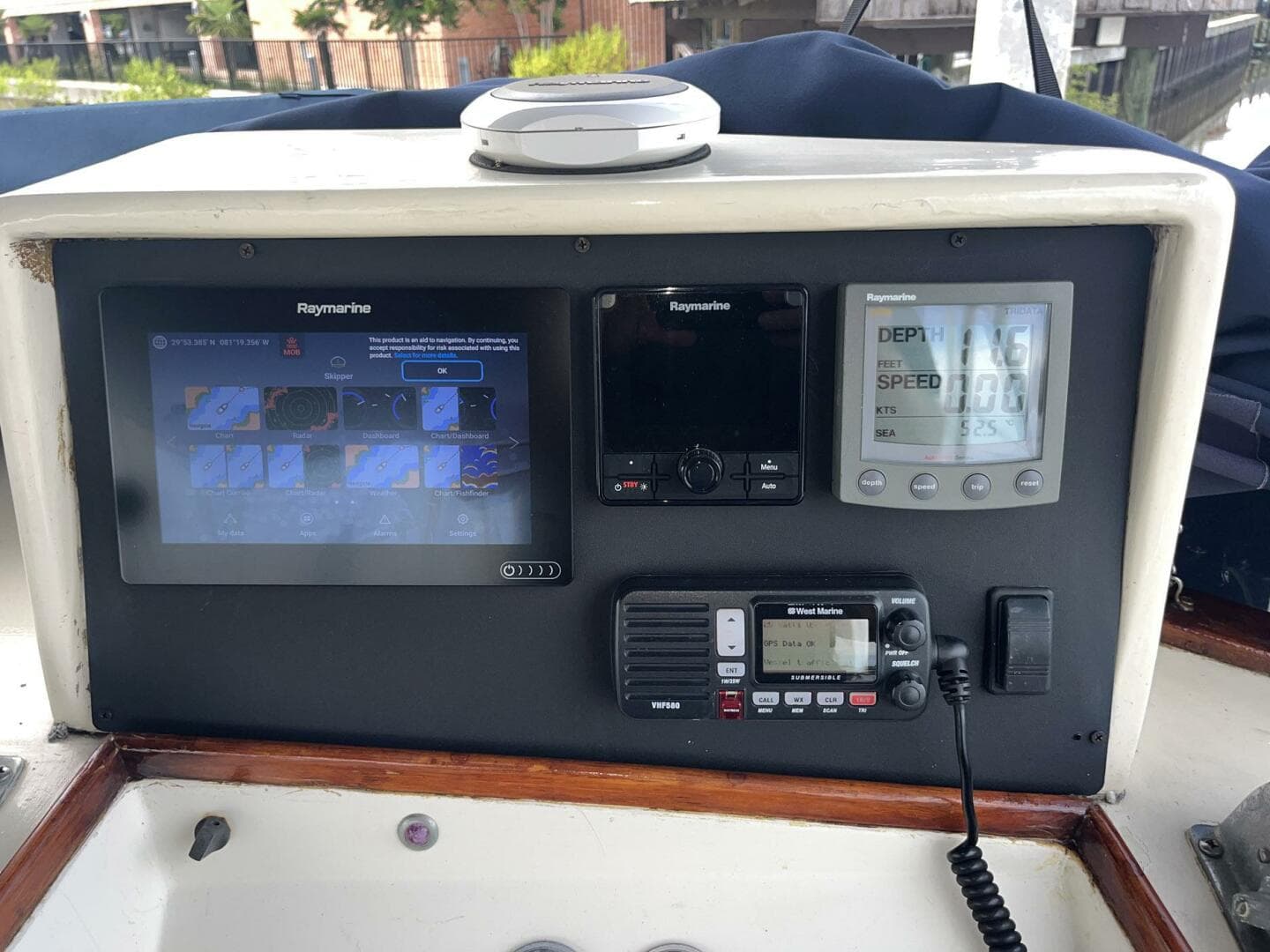 1979 Grand Banks 42 Classic — photo 24