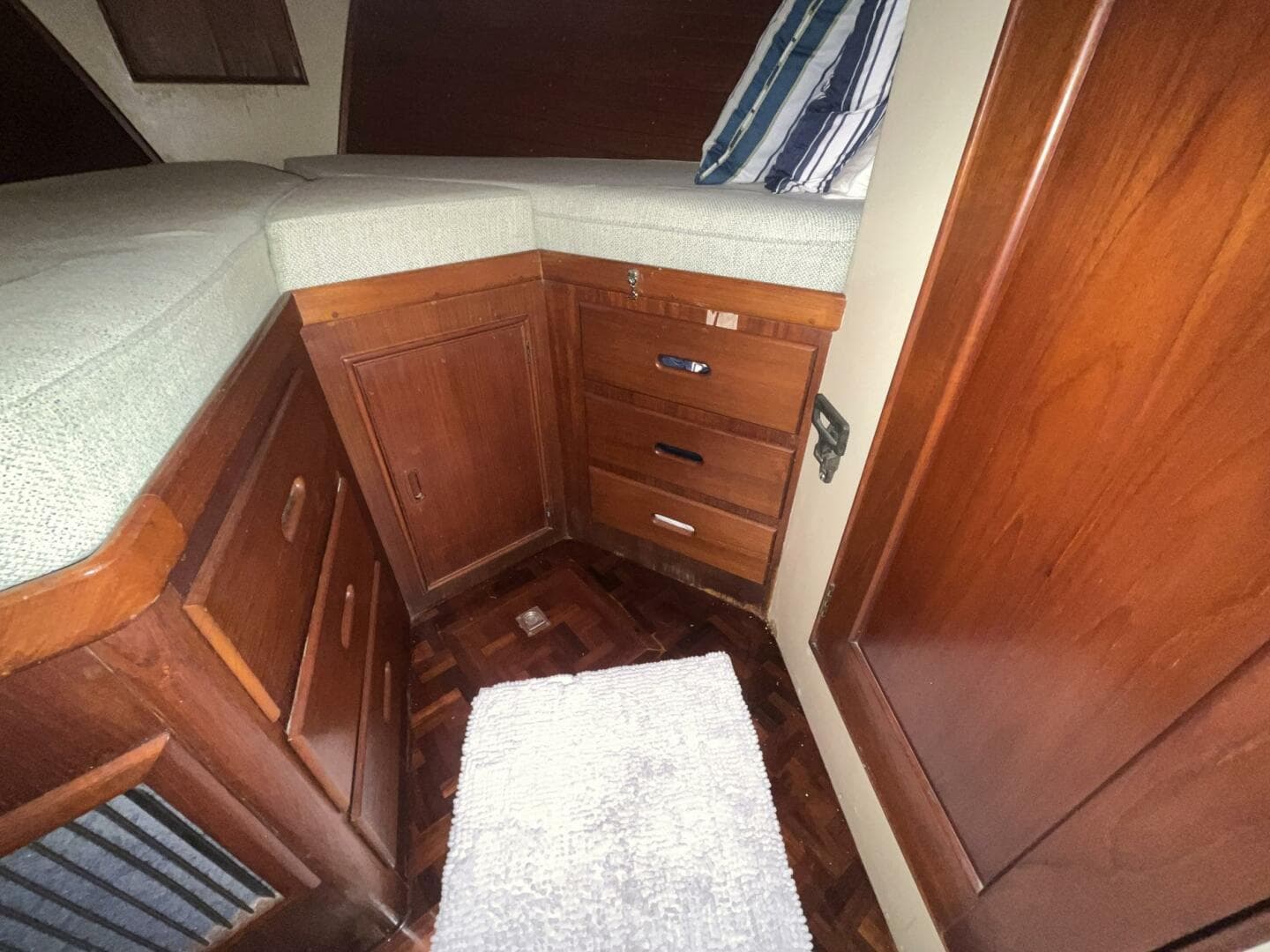 1979 Grand Banks 42 Classic — photo 69