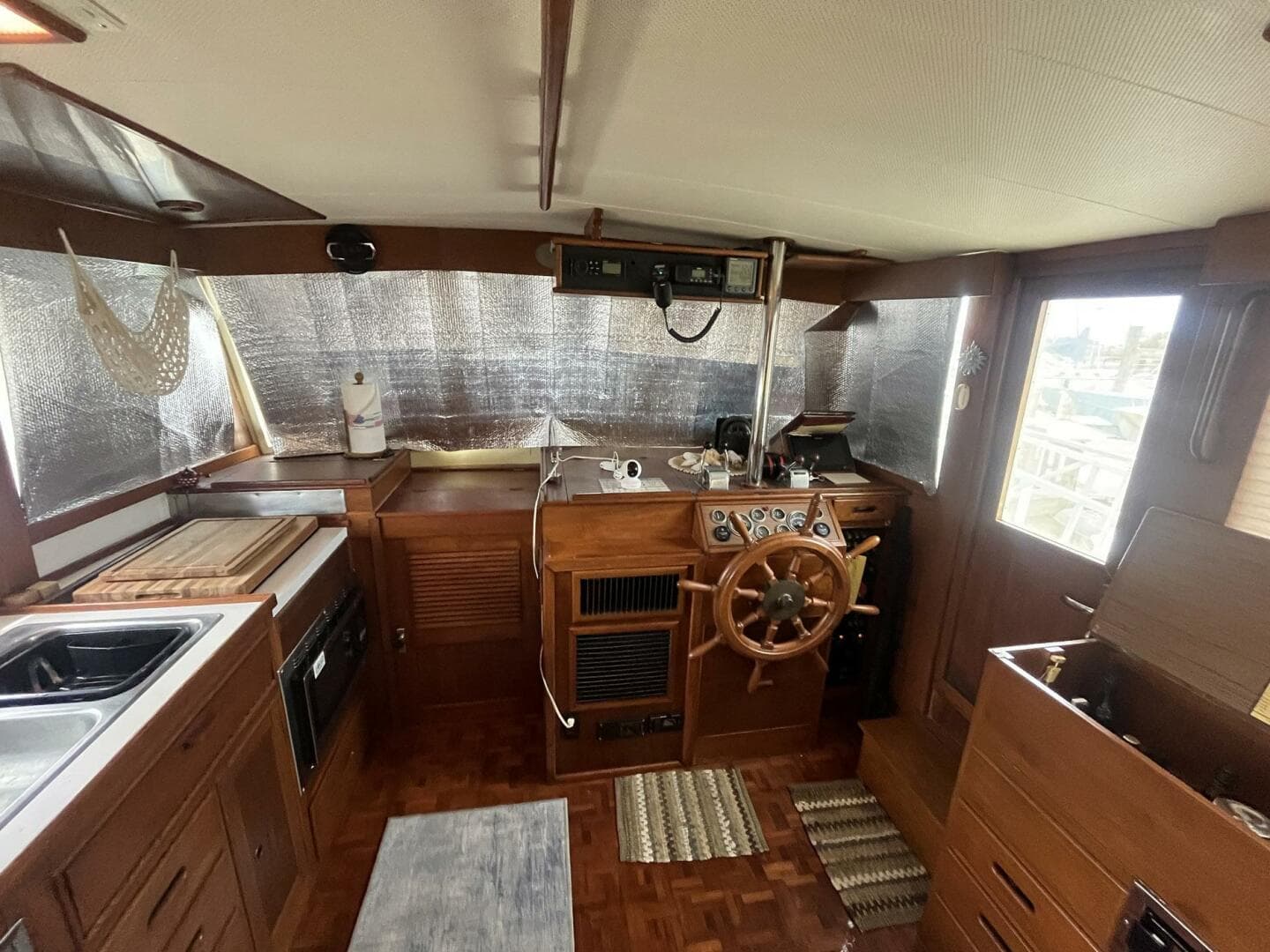 1979 Grand Banks 42 Classic — photo 36