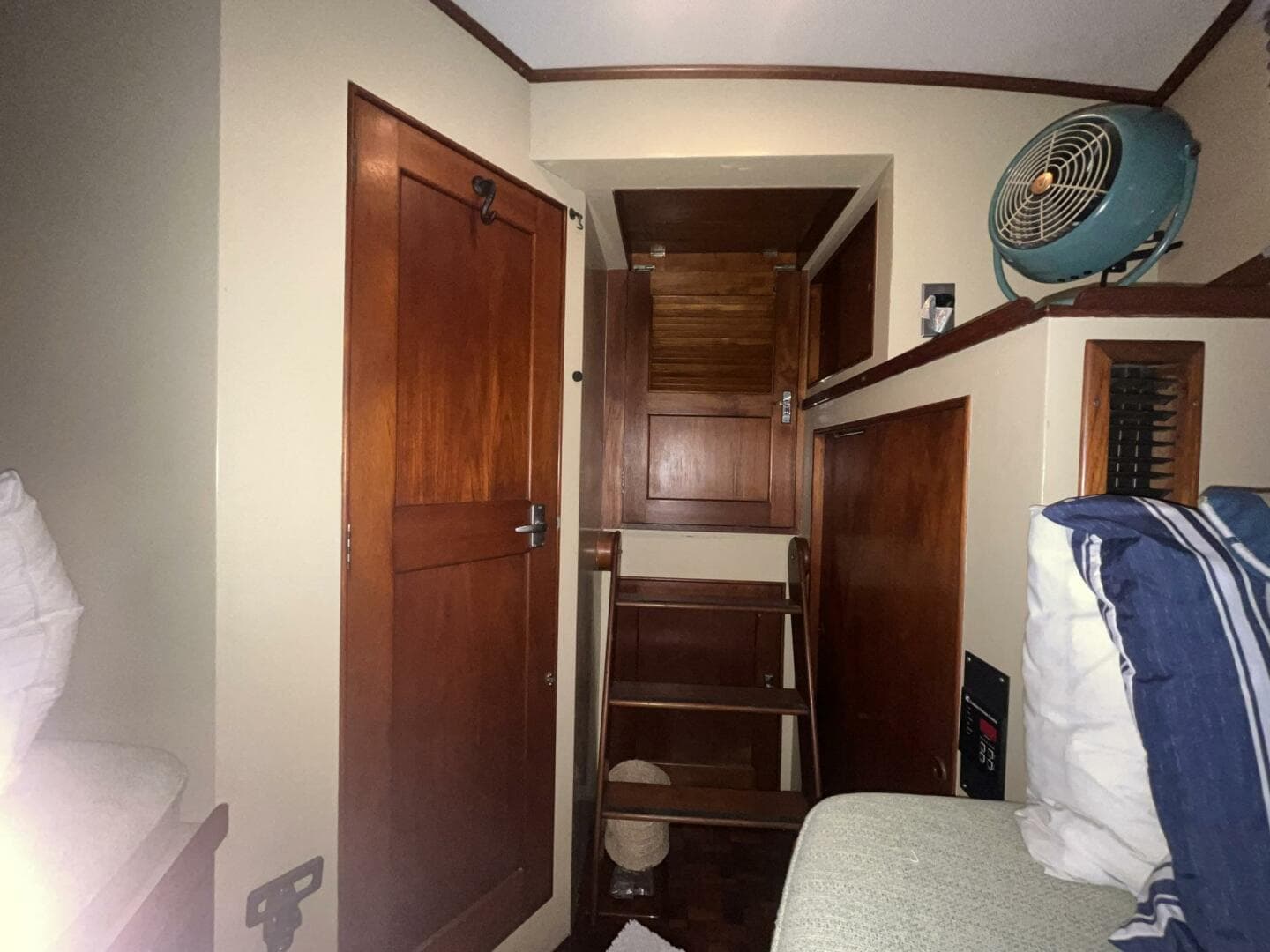 1979 Grand Banks 42 Classic — photo 72