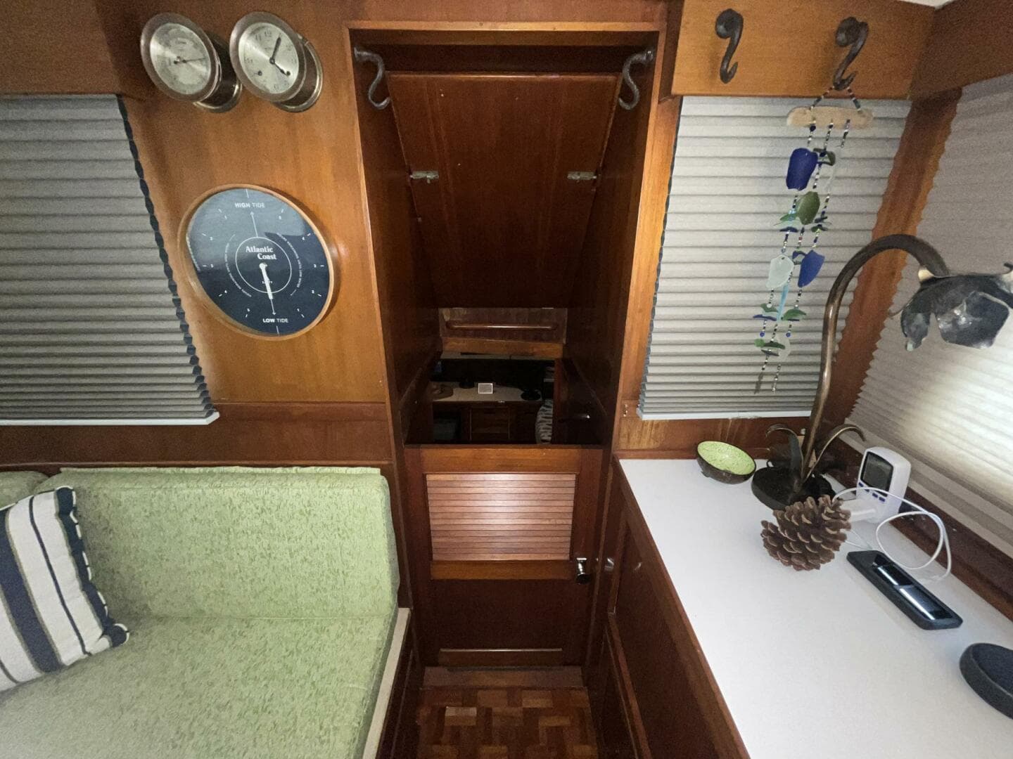 1979 Grand Banks 42 Classic — photo 38