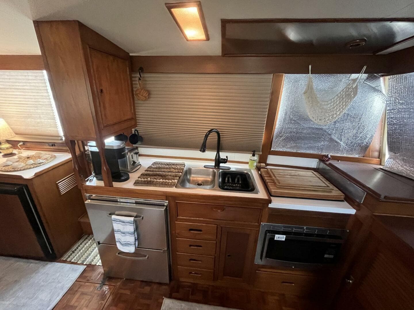 1979 Grand Banks 42 Classic — photo 43