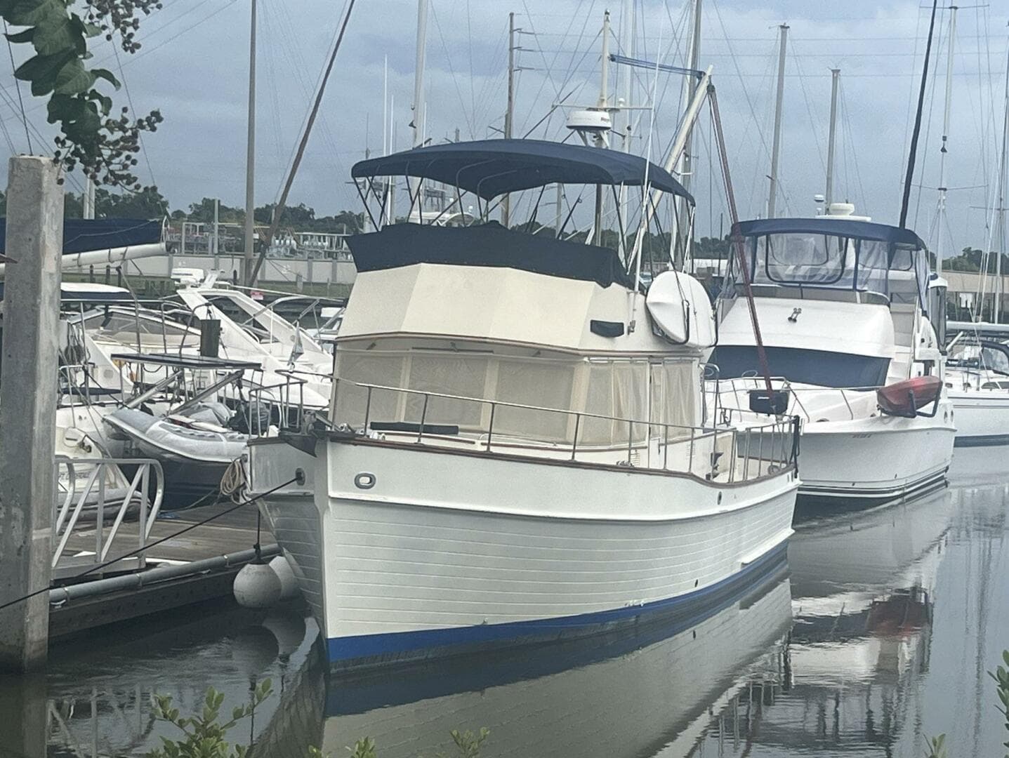 1979 Grand Banks 42 Classic — photo 5