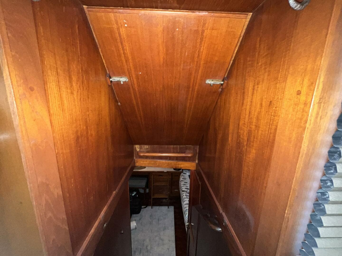 1979 Grand Banks 42 Classic — photo 55