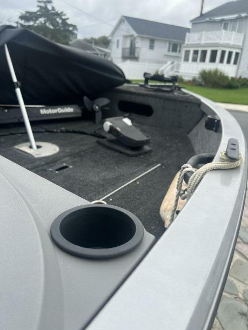 2013 Crestliner — photo 6