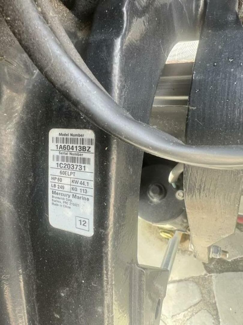 2013 Crestliner — photo 10