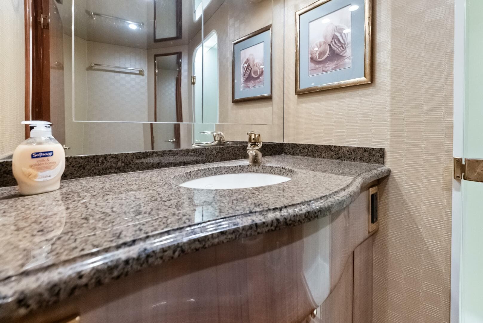 2006 Viking 68 Enclosed Bridge — photo 41