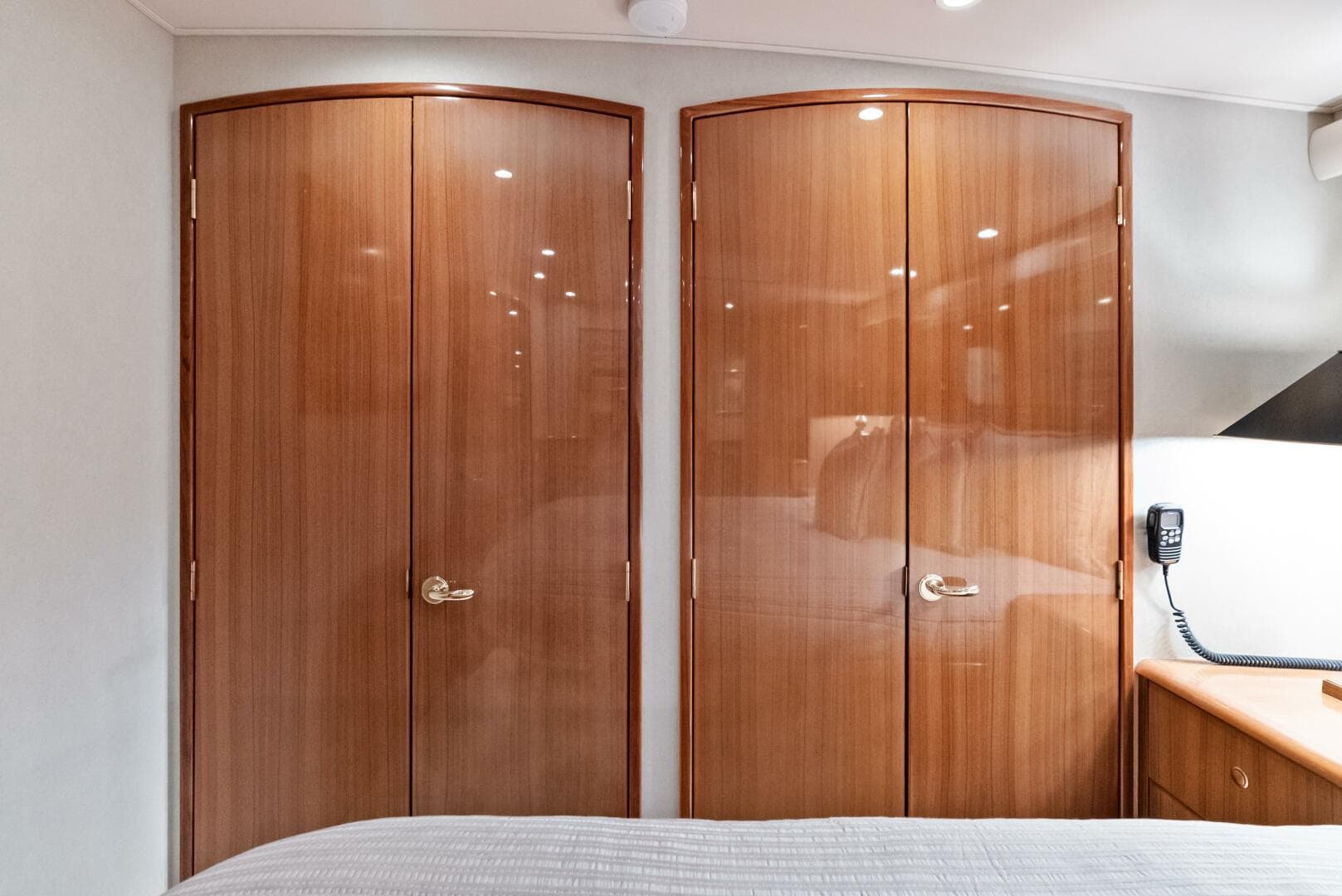 2006 Viking 68 Enclosed Bridge — photo 40