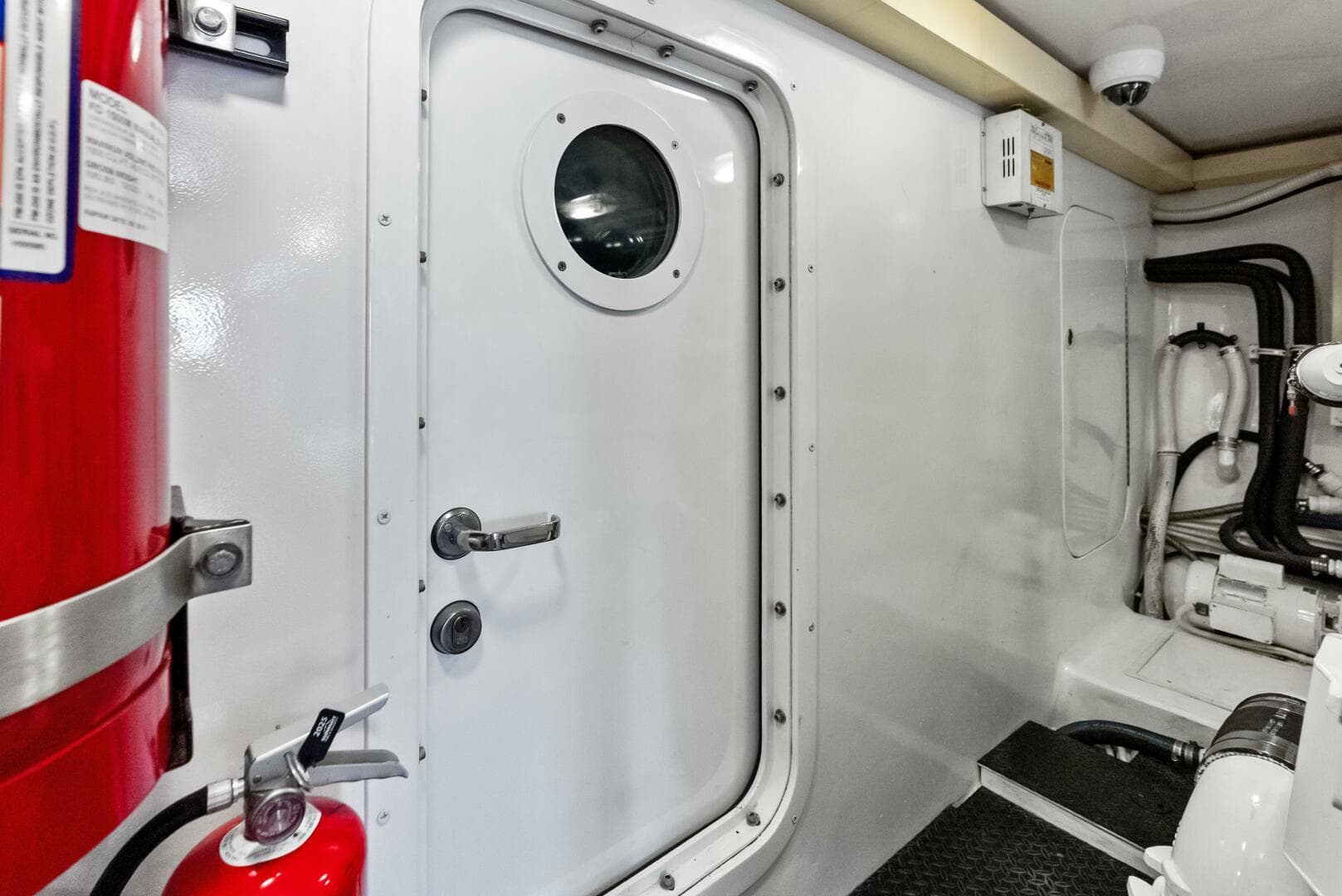 2006 Viking 68 Enclosed Bridge — photo 109