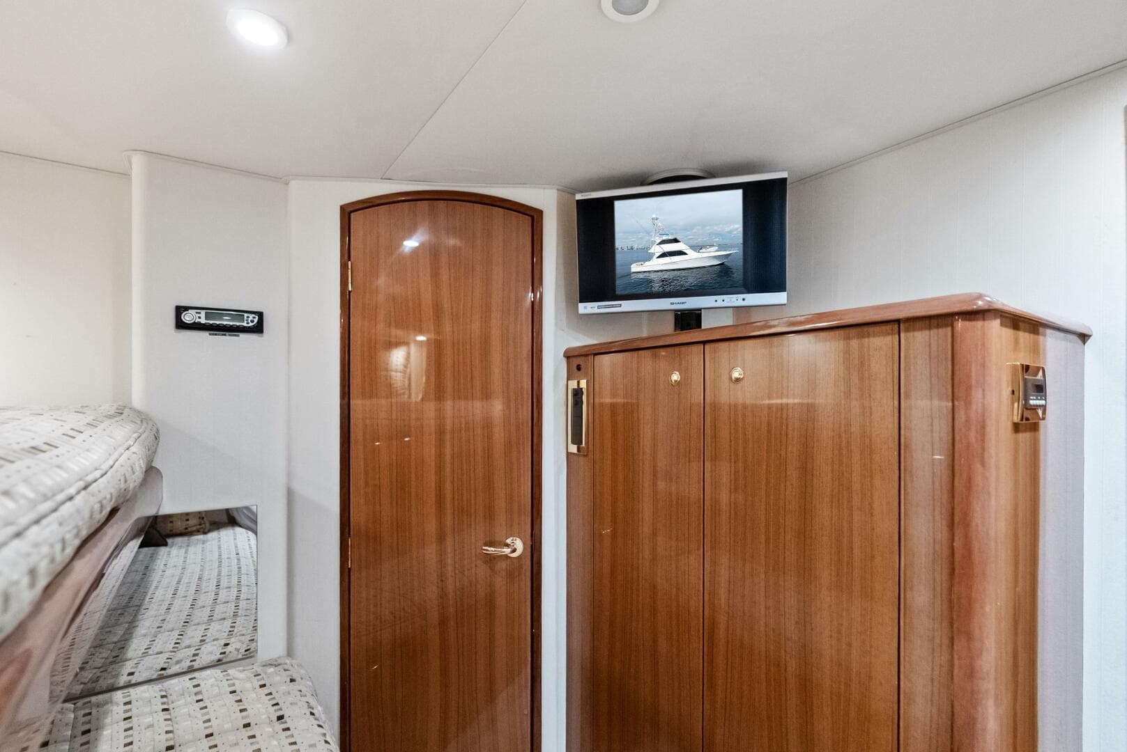 2006 Viking 68 Enclosed Bridge — photo 31