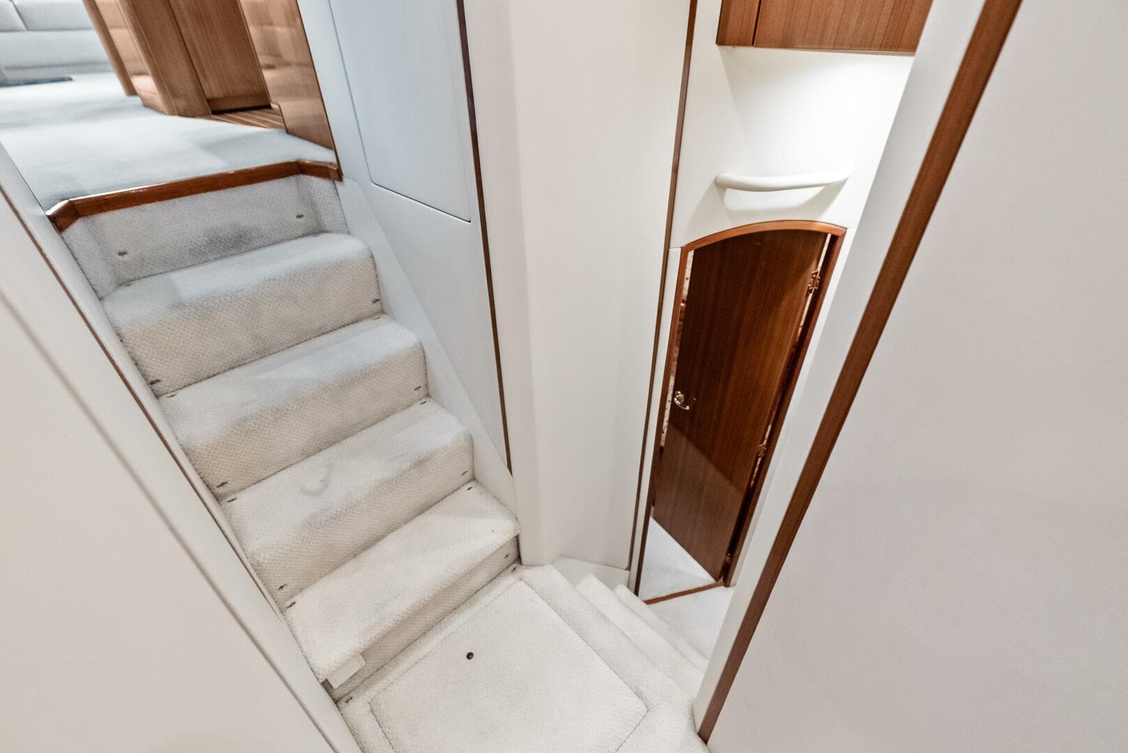 2006 Viking 68 Enclosed Bridge — photo 25