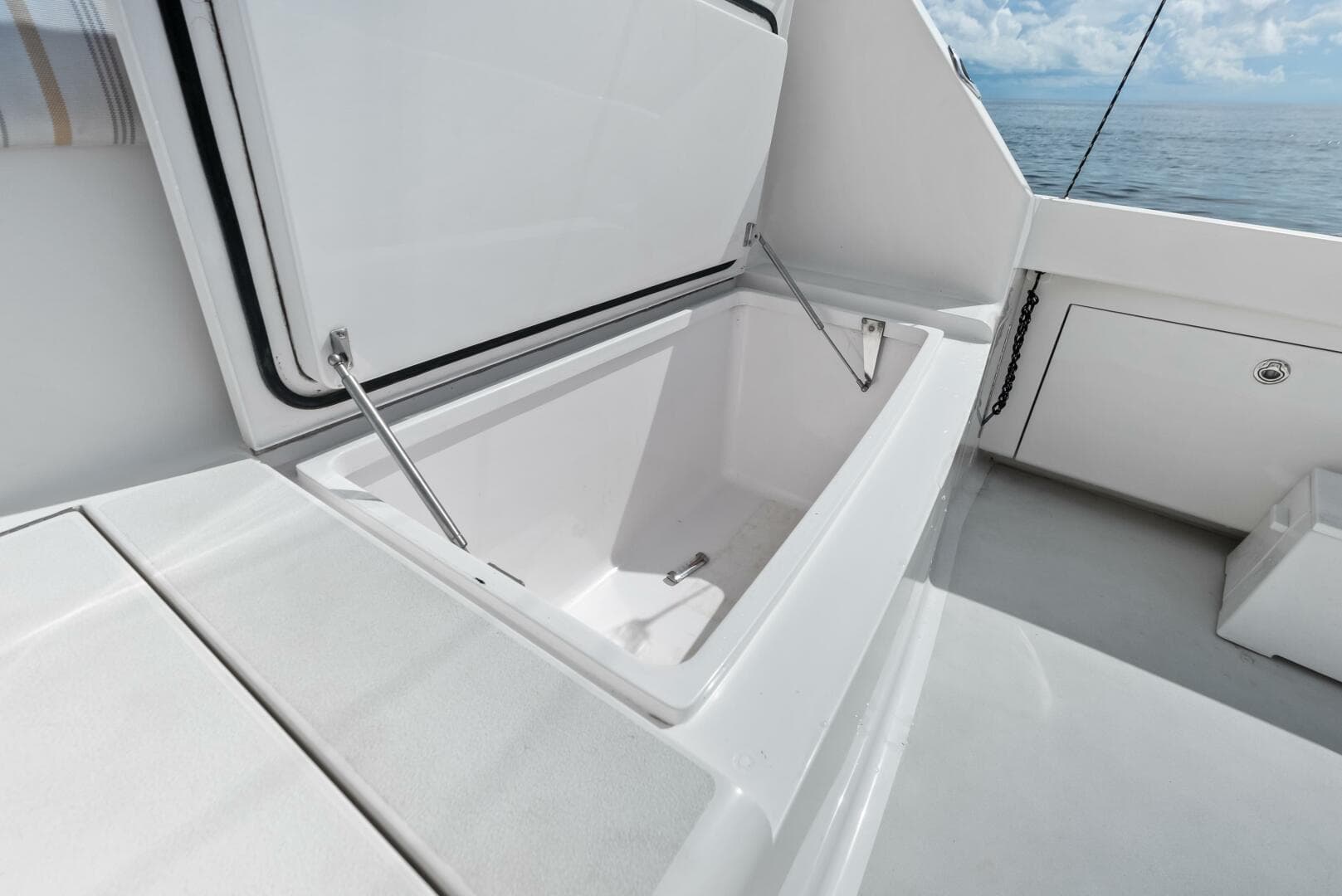 2006 Viking 68 Enclosed Bridge — photo 65