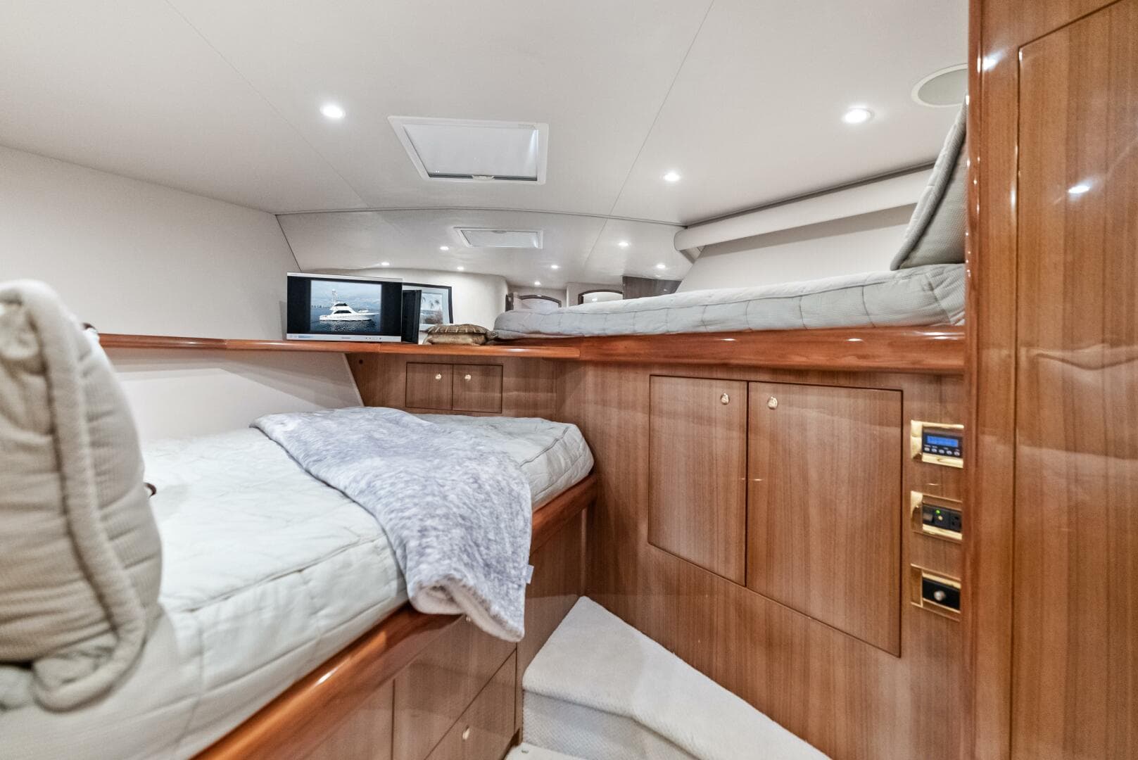 2006 Viking 68 Enclosed Bridge — photo 45