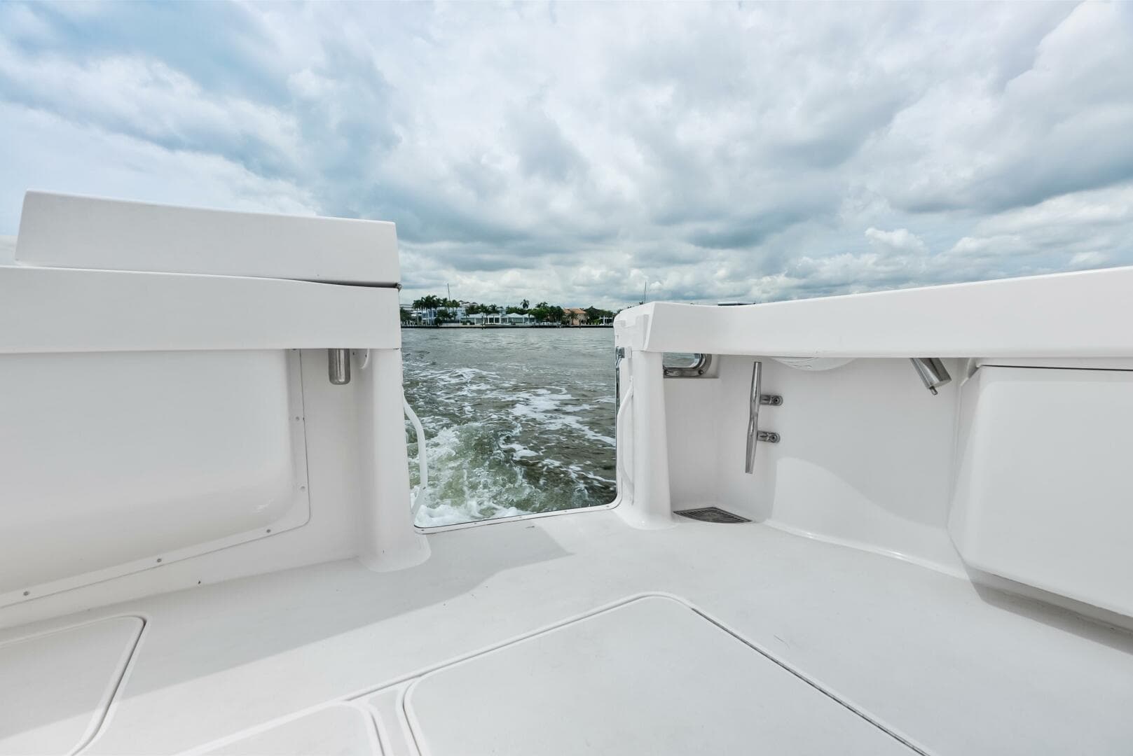 2006 Viking 68 Enclosed Bridge — photo 102