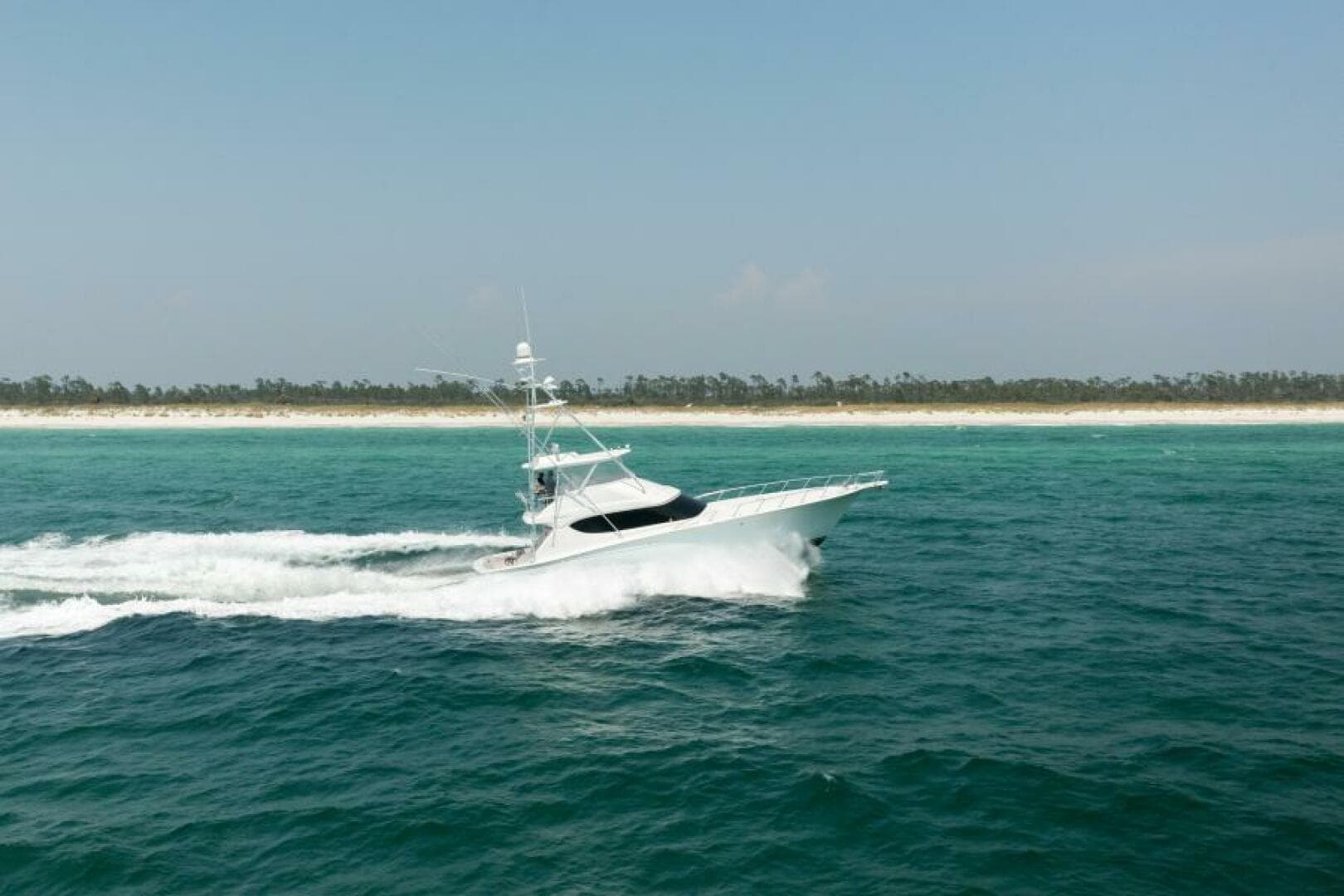 2008 Hatteras 60 Convertible — photo 31