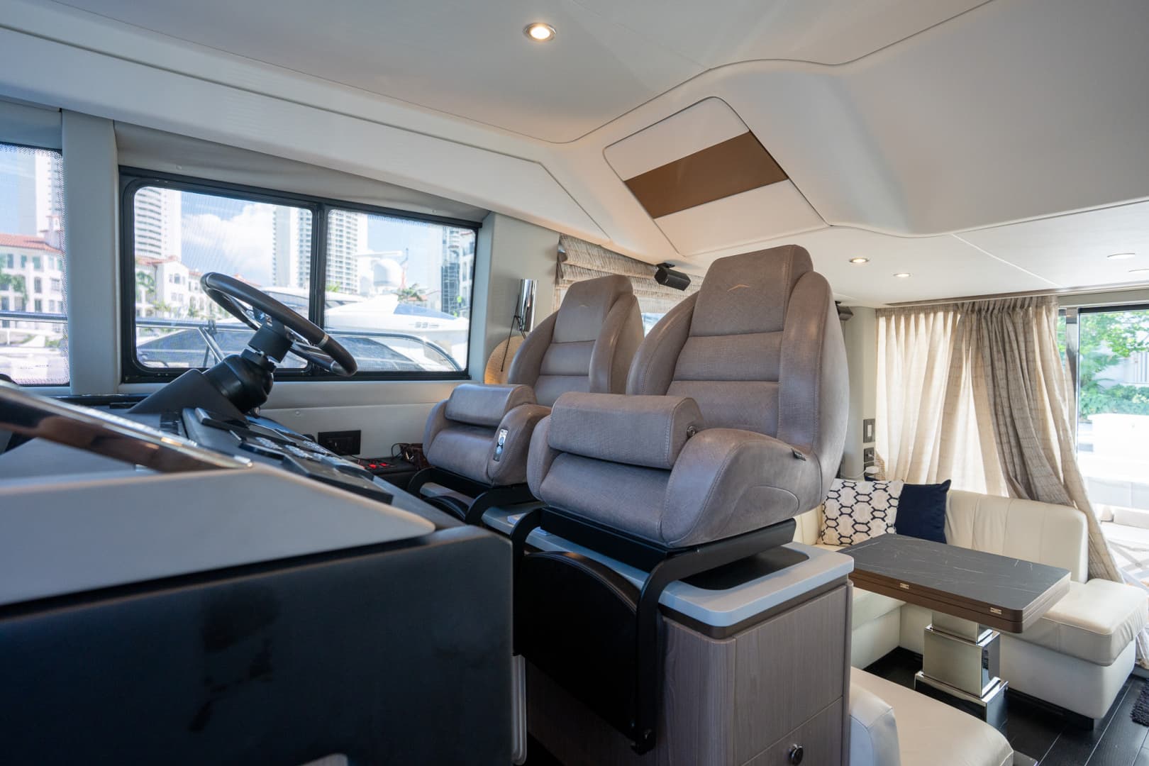 2022 Azimut 50 Flybridge — photo 44