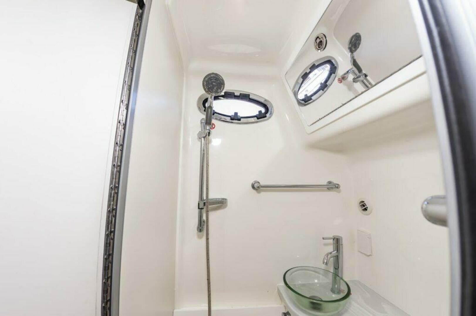 2022 Regulator 41 FS — photo 46