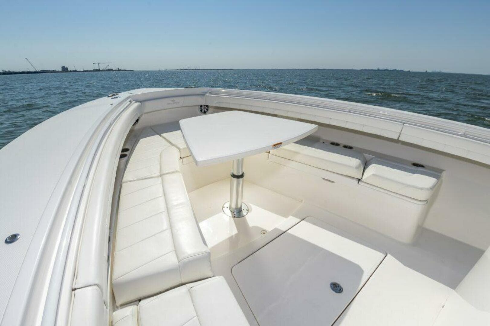 2022 Regulator 41 FS — photo 36