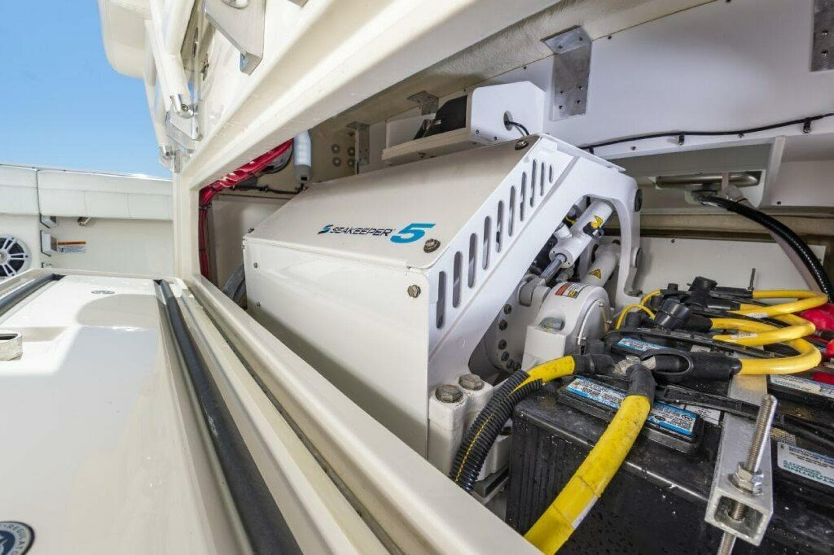 2022 Regulator 41 FS — photo 14