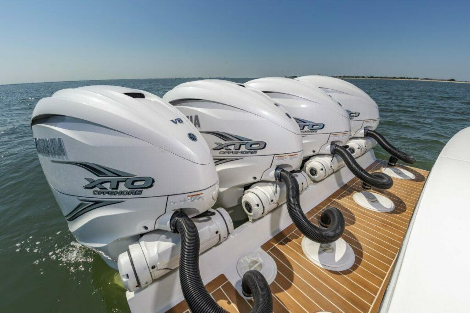 2022 Regulator 41 FS — photo 21