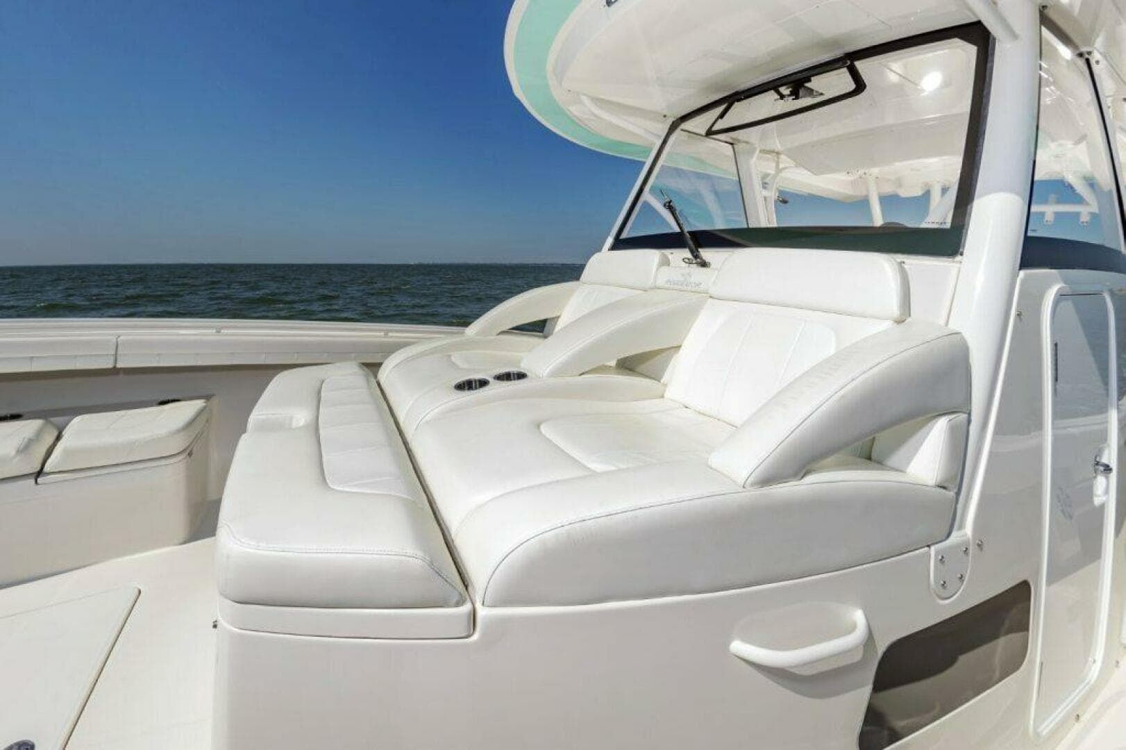 2022 Regulator 41 FS — photo 33