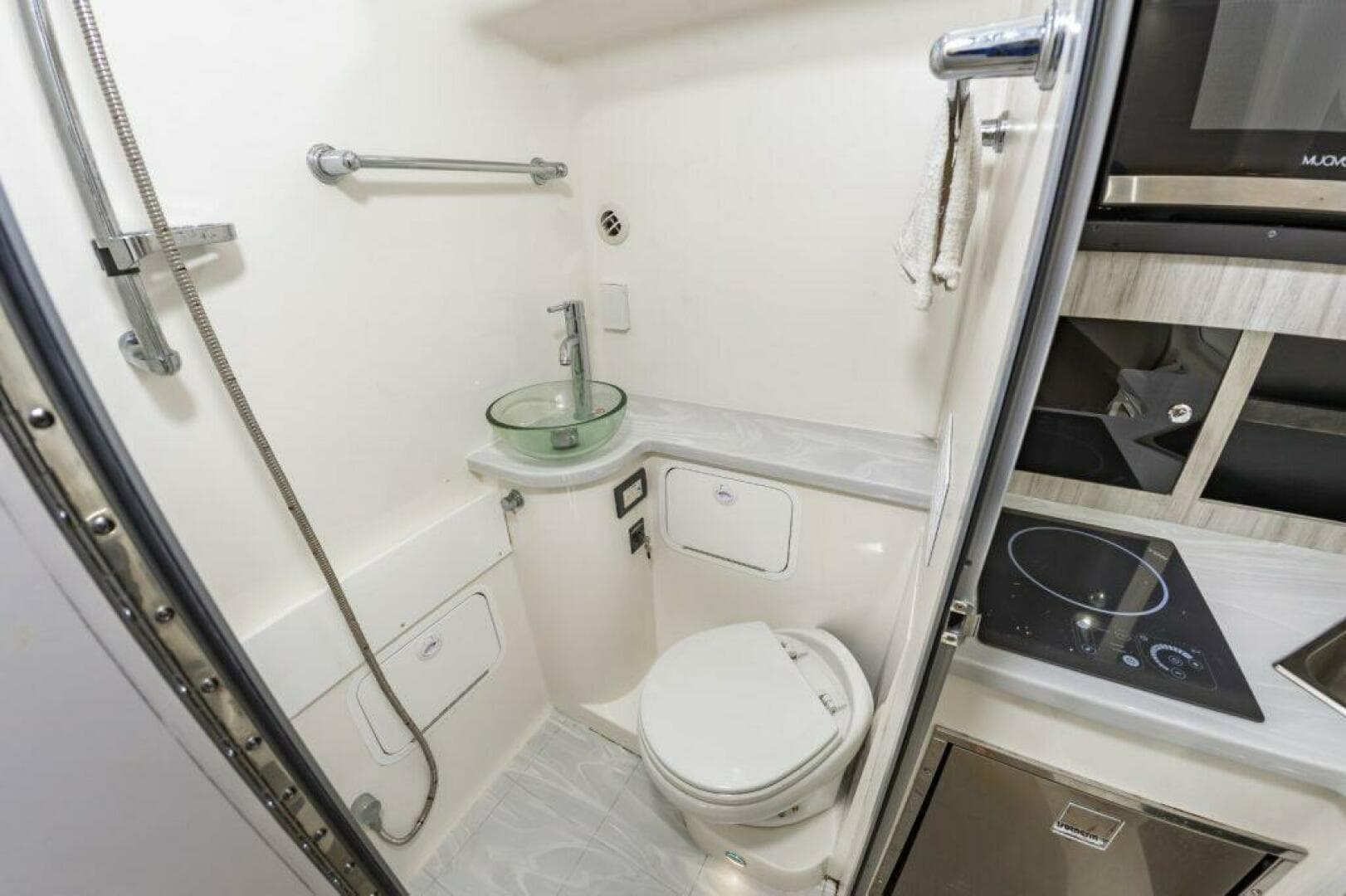 2022 Regulator 41 FS — photo 45