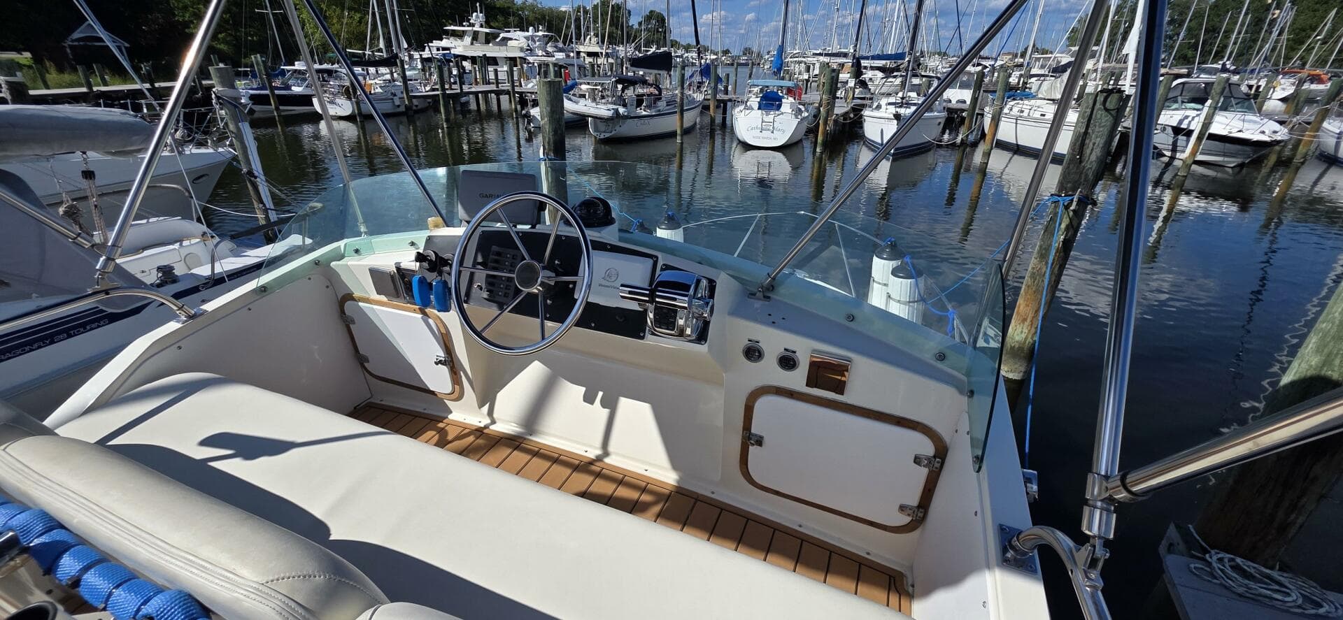 1983 Bertram 28 Flybridge — photo 15