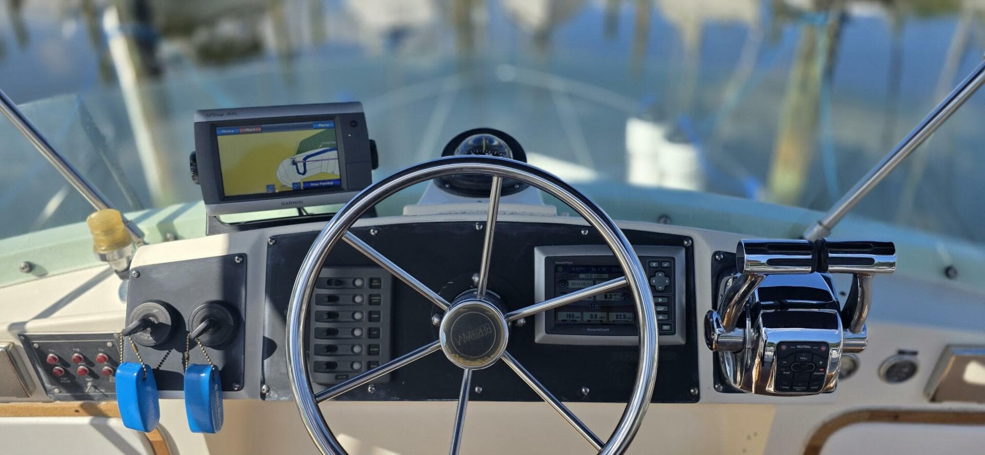 1983 Bertram 28 Flybridge — photo 7