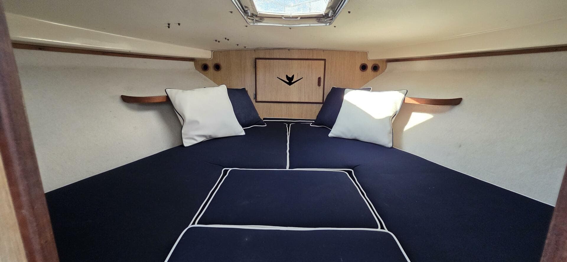 1983 Bertram 28 Flybridge — photo 25