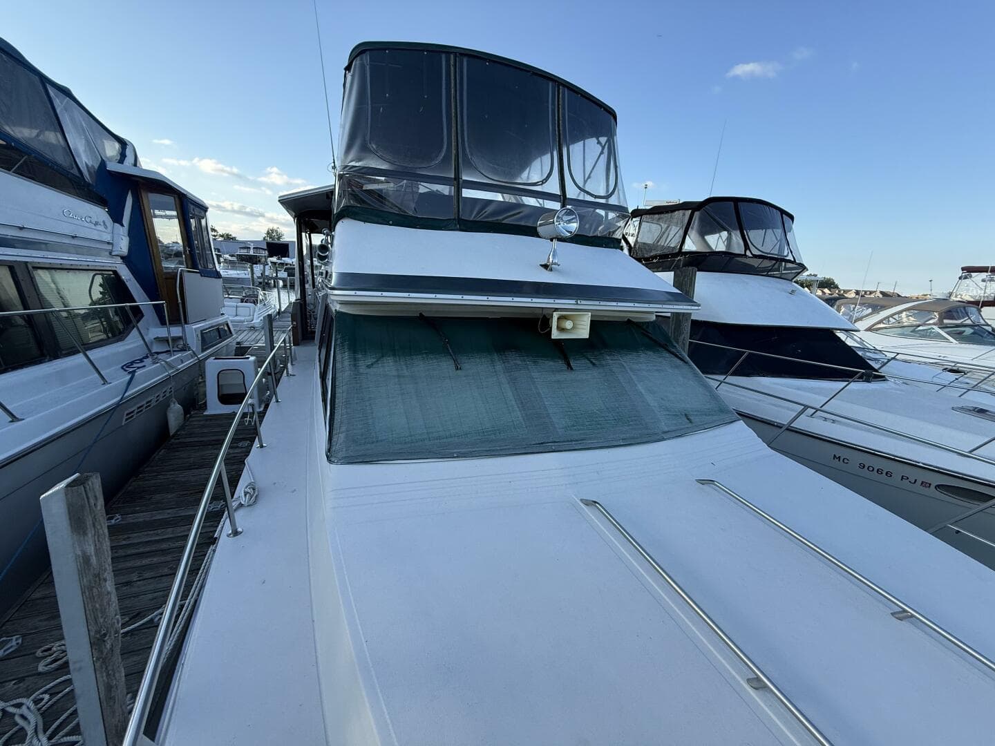 1988 Sea Ray 415 — photo 12